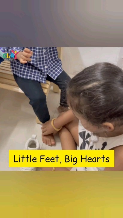 👶👞 A Heartwarming Montessori Moment! ❤️ At our inclusive and nurturing Clay Montessori preschool, we foster the power of compassion and learning firsthand. Watch as one of our older toddler step up to help their younger friends with their footwear. 🧒👧👟 

Fostering love, empathy, and skill-building in a mixed-age classroom. 

🌱 Join our family and give your child the gift of compassionate learning! 🏫

#claymontessori #montessori #mixedagelearning #mixedage #mixedageclassroom #preschools #mumbai #Matunga #Dadar #sion #Wadala #parel #sewree #toddlers #mumbaimom #momsofmumbai #momsofinstagram #dadsofinstagram